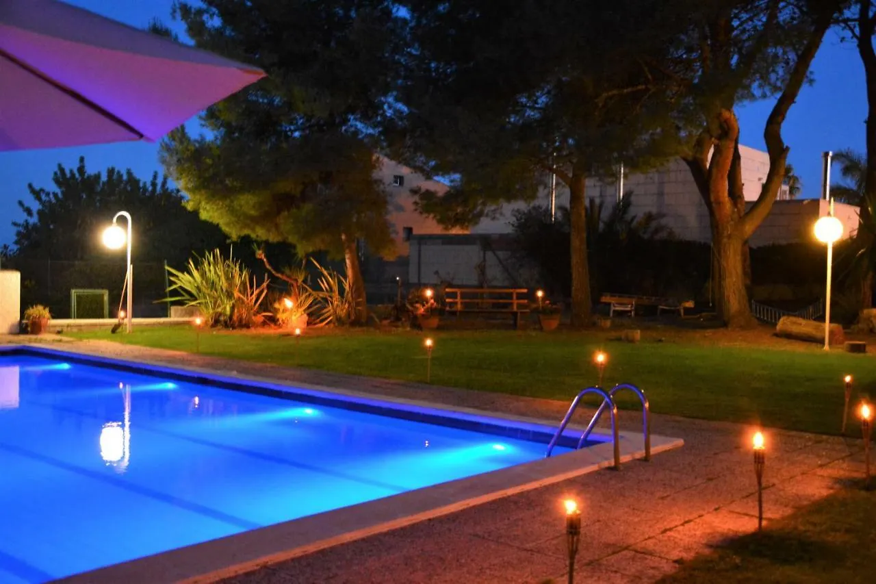 Villa Sitges Colibri At 10 Min Walk Beaches - Center City Amaizing Garden Pool Xxl Private Tenis Piste Vilanova i la Geltrú 0*,
